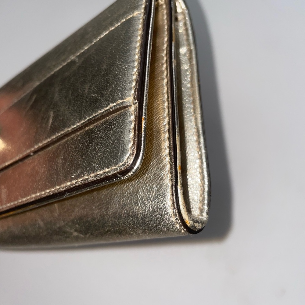Authentic Gucci Metallic Silver gold Buckle Clutch long Wallet - Picture 7 of 12